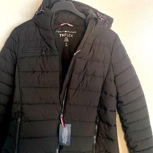 Tommy Hilfiger THFLEX Women's Puffer Lightweight Hooded Jacket, Black sz L